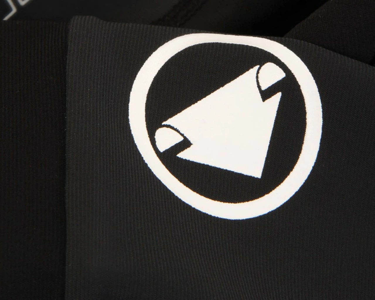 Endura Hyperon II Damen Bibshort | Black 7 Endura Hyperon II Damen Bibshort | Black – Bild 5