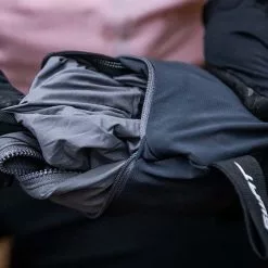 Specialized Trail SWAT Jacke | Smoke -Cube-Laden specialized trail swat jacke smoke xxl 008 85933 2200x1760 1280x1280